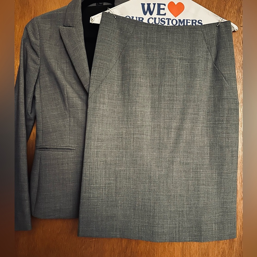 Theory Suit Skirt